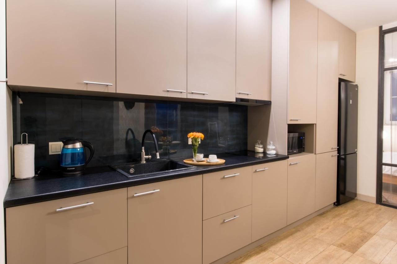 Hotelise L Bird Eye Apartment Ереван Экстерьер фото