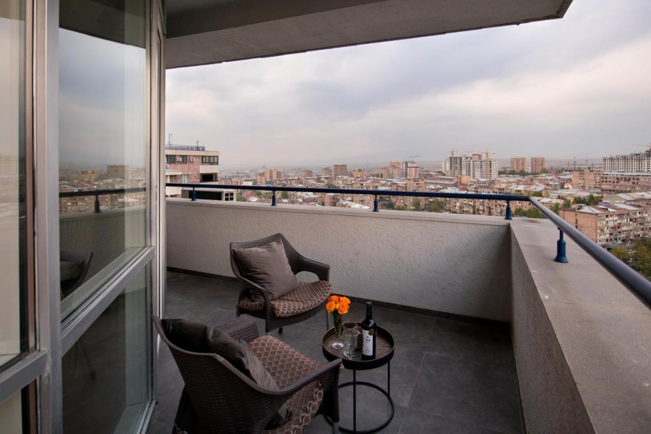 Hotelise L Bird Eye Apartment Ереван Экстерьер фото